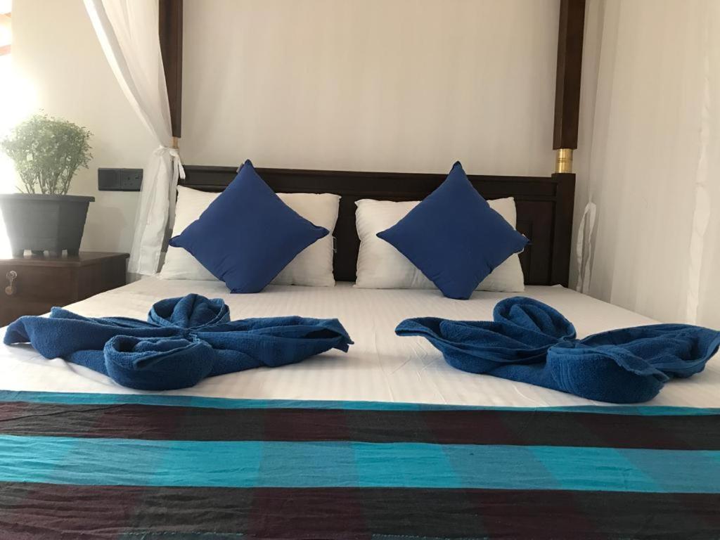 Bisandu Guesthouse Mirissa Quarto foto